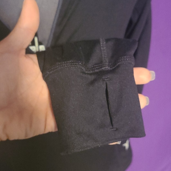 Old Navy Activewear top - Picture 2 of 4